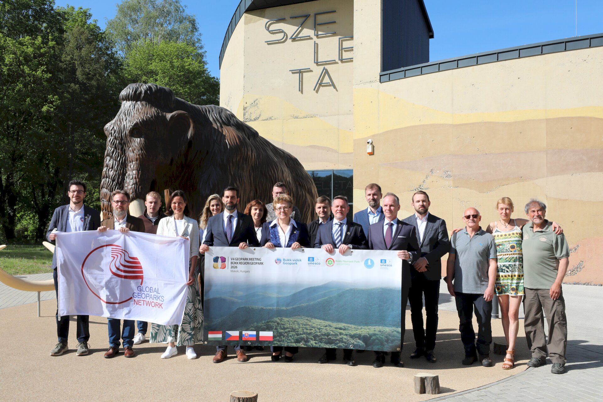 V4 geopark meeting_borító.jpg